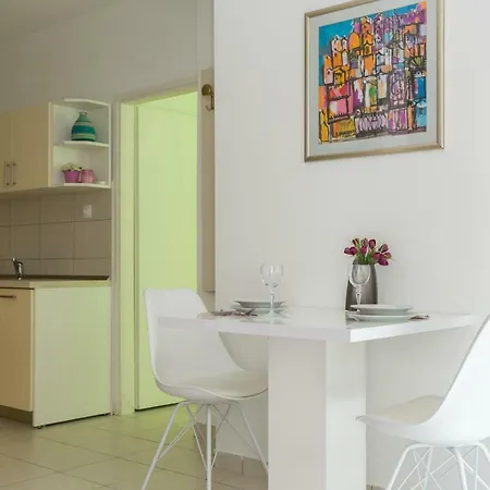 Mara Apartment